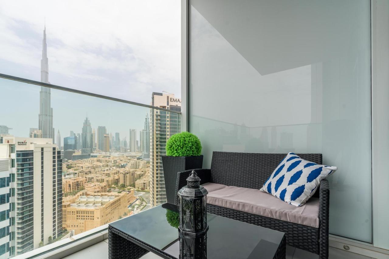 Ultimate Stay / 4 Beds / Burj Khalifa View / Ultra Modern / Business Bay Dubai Exterior photo